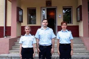 FOTO: ISU Vrancea are forţe proaspete! Trei noi subofiţeri au depus azi jurământul