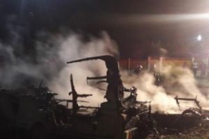 Un piroman a incendiat mai multe rulote la Arad I GALERIE FOTO