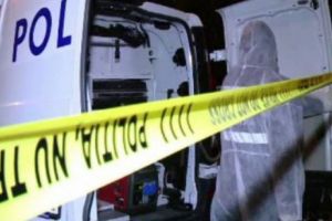 Tânăr de 19 ani, în stare gravă la spital, după ce a fost înjunghiat la discotecă. De la ce a pornit altercaţia