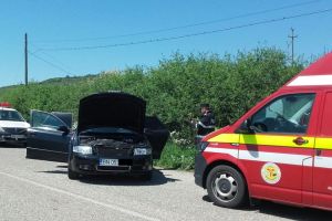 Trei tineri au ajuns la spital în urma unui accident petrecut la Sânmihaiu de Câmpie (FOTO)