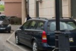 Măsuri mai severe  pentru parcarea autoturismelor pe trotuare, în Sf. Gheorghe