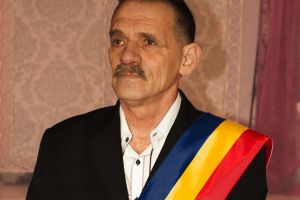 Primarul comunei Dumitra: Intrăm în forţă cu repararea drumurilor agricole