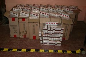 Percheziţii în Prahova la traficanţi de ţigări