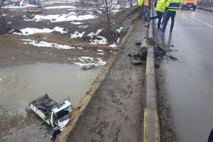 Morţii în accidentele rutiere şi furturile din locuinţe, principalele probleme ale ...