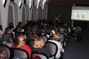 Caravana Profeşioniştilor ,,Viaţa ta - Prioritate a profesiei mele'', activitate maraton a ...