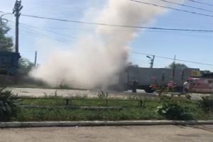Un camion încărcat cu cherestea a fost cuprins de flăcări, la Praid
