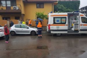 CRIMĂ la Drobeta Turnu Severin. Recent întors din DANEMARCA, un tânăr şi-a MĂCELĂRIT tatăl cu peste 20 de lovituri de CUȚIT