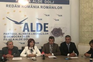 Opriţi violenţa domestică în familia tradiţională liberală, cer mai marii ALDE Dolj după păţania unei simpatizante cu primarul PNL de la Izvoare