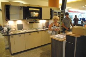 Tendintele mondiale din domeniul mobilierului, prezentate la Timisoara intr-o expozitie a CCIAT