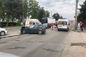 Accident rutier cu trei victime transportate la spital, pe Calea Unirii