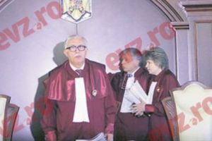 Povestea unei întâlniri explozive cu Iohannis: De frica SRI-DNA, judecătorii CCR au apelat în 2015 la şeful statului