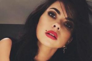 Inna a căzut de pe scenă la Istanbul - VIDEO