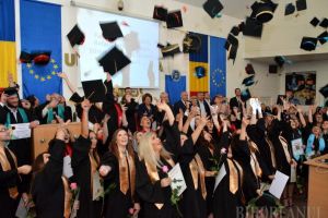 Absolvenţii de la Istorie, Relaţii internaţionale şi Știinţele Comunicării, 