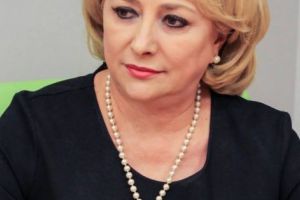 Trai neneacă pe banii babachii – Dăncilă şi mărul „Florina“
