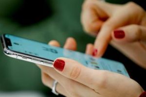 Tâlhar din Alba arestat la Cluj! Îşi ataca victimele când vorbeau la smartphone