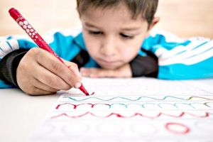 Minorii defavorizaţi, în atenţia organizaţiei “Salvaţi Copiii”