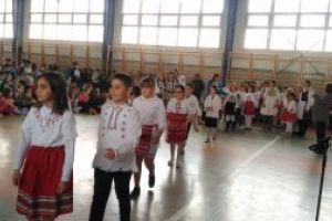 Ziua Naţională a Portului Tradiţional, celebrată, ieri, de la Școala Gimnazială „Nicolae Colan” din Sfântu Gheorghe