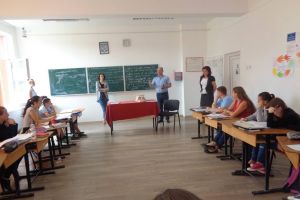 ”SOS copiii romi”, campanie a Partidei Romilor. Emil Neia Lăcătuş: Educaţia, singura cale
