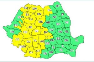 Cod galben de ploi şi grindină, valabil pentru Braşov şi pentru alte 23 de judeţe
