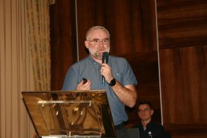 Universitar clujean: Interzicerea telefoanelor mobile în şcoală, absurdă. Profesorii limitează cunoaşterea