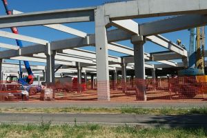 FOTOGALERIE. Construcţia Mallul Nepi evoluează cu paşi rapizi. Când se va deschide