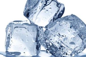 E.coli in cuburile de gheata produse de o firma din Ploiesti! Protectia Consumatorului a aplicat amenzi uriase