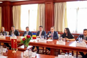 Ministrul Turismului si oficialii Constantei, intrevedere cu oaspeti din Shanghai. Investitii in infrastructura turistica si vize simplificate pentru turistii care provin din China