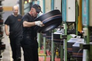 Robu: „Cu mine ca primar nu se vor aproba investiţii poluatoare”. De ce se opune extinderii fabricii de anvelope