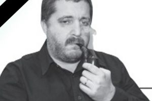 Cine face acum politică în România