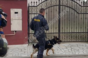 TÂRGOVISTE: Percheziţii acasă la Ghenosu şi la alte persoane din anturajul lui