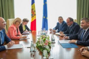 Tarife de roaming ANULATE între Republica Moldova şi România. Decizii IMPORTANTE la Chişinău