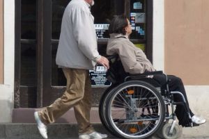 Instruire gratuită a asistenţilor personali ai persoanelor cu handicap grav la Sibiu