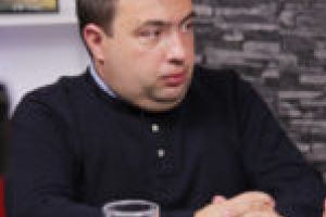 Conducerea Universităţii „Eftimie Murgu” nu a înţeles mesajul procurorilor anticorupţie! Profesorii execută silit universitatea!