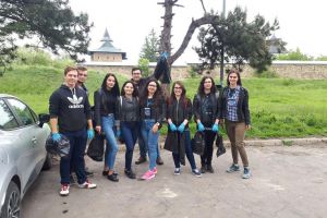 Acţiune de igienizare a pădurilor din zona Zamca, iniţiată de studenţii ASUS