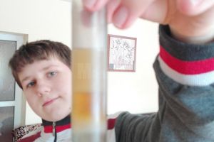 Trei elevi suceveni merg la etapa naţională a „olimpiadei mici” de chimie