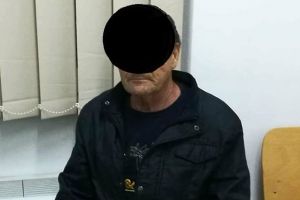 Batran ratacit pe malul Begai, gasit de politistii locali care patruleaza cu salupa