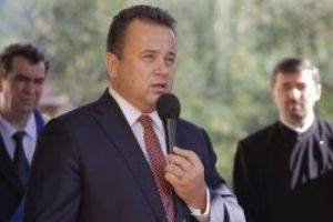 Senatorul Liviu Marian Pop: “Mediul academic din Romania ne onoreaza”