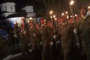 MApN a organizat cea mai mare Retragere cu Torte in cinstea eroilor. Sute de militari au participat la eveniment (galerie foto-video)