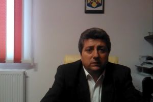 Primarul din Guşoeni, Nicolae Concioiu, caută finanţare pentru asfaltarea a încă 8,3 km de străzi şi uliţe