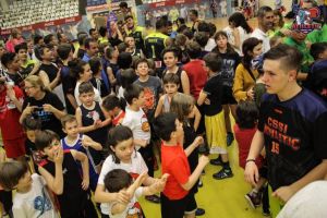 Baschet in familie la Sala Sporturilor din Constanta (galerie foto)