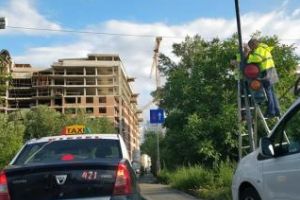 Pe podul Porţelanului se pune ”măcar” un semafor - FOTO