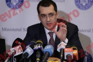 Un fost şef din sănătate acuză: Vlad Voiculescu a făcut totul ca să fie arestaţi medici şi să fie distrus transplantul românesc