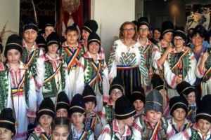 Eveniment! ZIUA NAȚIONALĂ A PORTULUI POPULAR! O CĂLĂRĂȘEANCĂ INVITATA EUROPARLAMENTAREI MARIA GRAPINI!