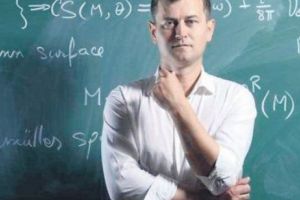 Soţul lui Clotilde Armand îl apără pe Cioloş în problema şomajului fostului premier. Sergiu Moroianu, exclus din USR la finalul anului 2016