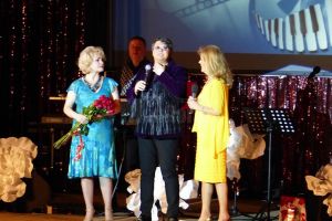 Un spectacol-omagiu adus muzicii româneşti, pe scena suceveană