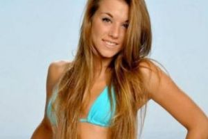 Condamnată la închisoare după ce a scris pe Facebook că românii miros urât şi sunt necivilizati