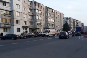 380 de reghineni cer montarea de semafoare cu buton pe Bulevardul Unirii!