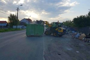 Retim a tras linie dupa curatenia de primavara. Nu se mai colecteaza deseuri voluminoase