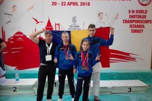 Medalii pentru sportivii Miyamoto Musashi la Campionatul Mondial de karate Shotokan