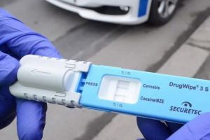 Un şofer de 24 de ani din Oradea a fost prins drogat în trafic la Beiuş